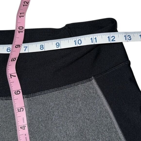 Under Armour Womens Black & Gray Compression Leggings Size S Stretchy Athletic F - Picture 9 of 9